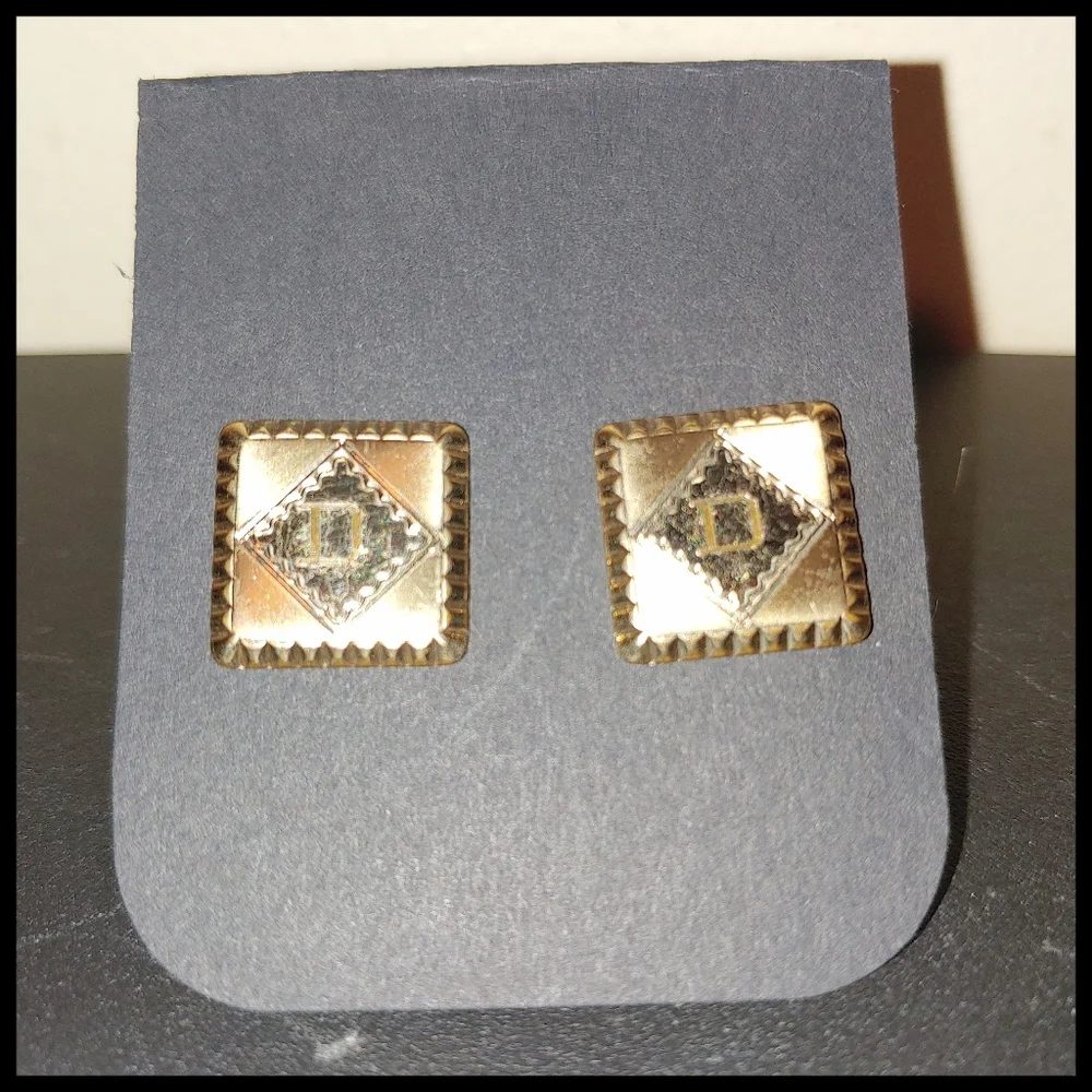 Monogram Letter 
